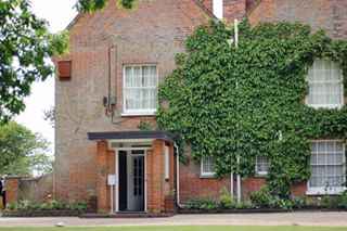 Have you been to visit The Red House yet this #AldeburghFestival? What's stopping you? Come along for daily Festival Talks, Song Moments and more! We hope to see you soon.﻿ ﻿ ﻿ ﻿ ﻿ .﻿ .﻿ .﻿ #TheRedHouse #BrittenPears #BrittenOfficial #aldefest #festival #aldeburgh #music #fun #events #culture #history #localhistory #suffolk #suffolkcoast #instapic #instagood #instadaily #travelpic #travelgood #travelgram #picoftheday #photooftheday